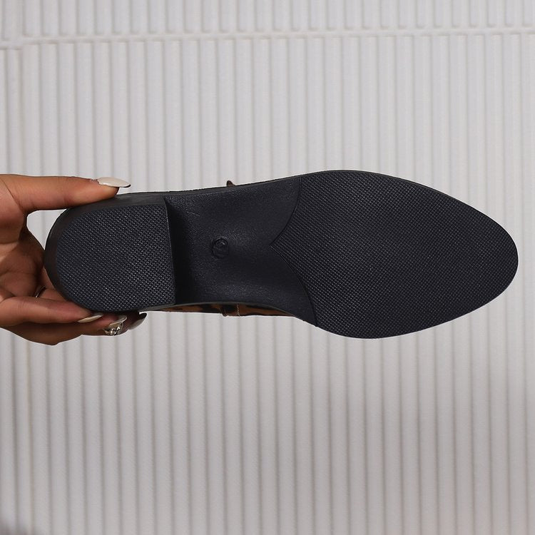 Julia | Comfortable and tailored orthopedic shoes.
