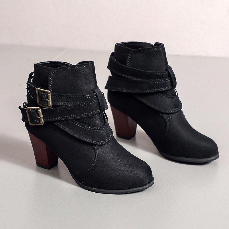 Susana | Modern and supportive orthopedic footwear