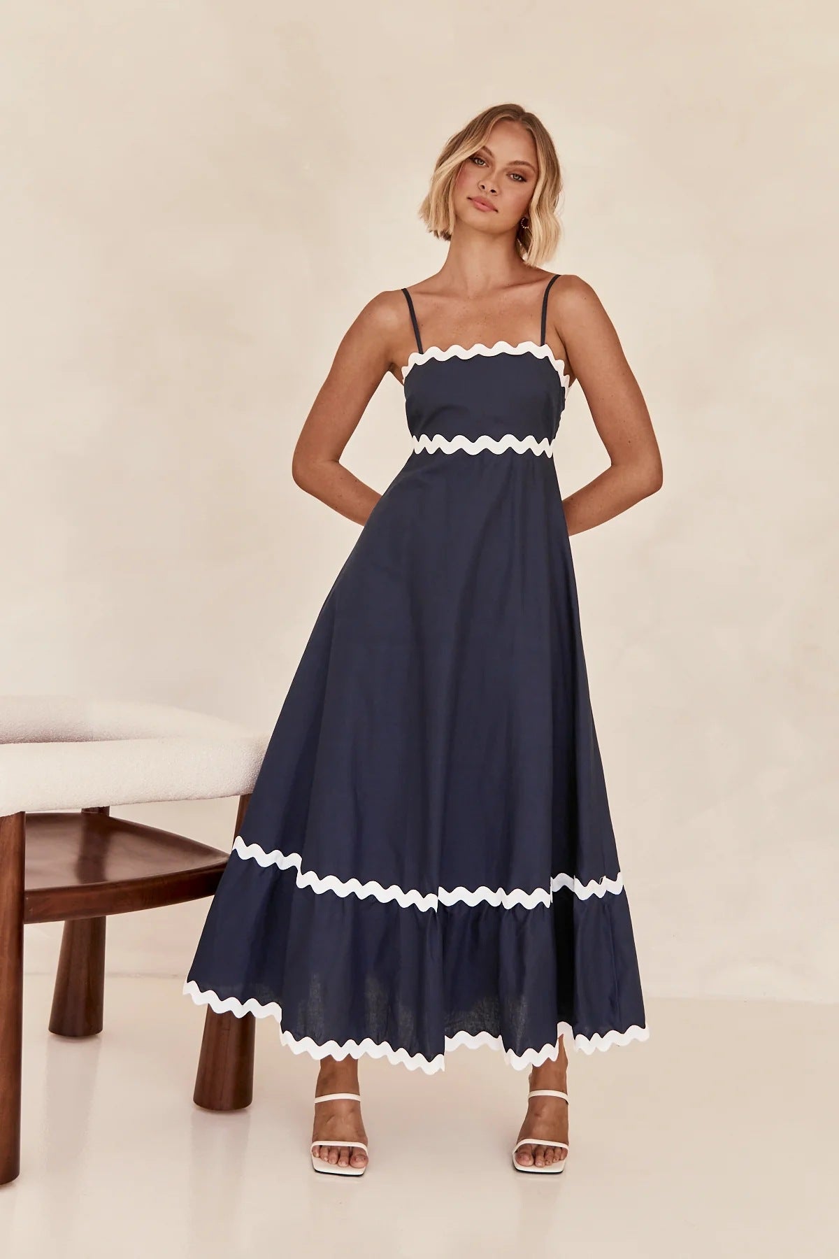 Nora® | Contrast Long Capri Dress