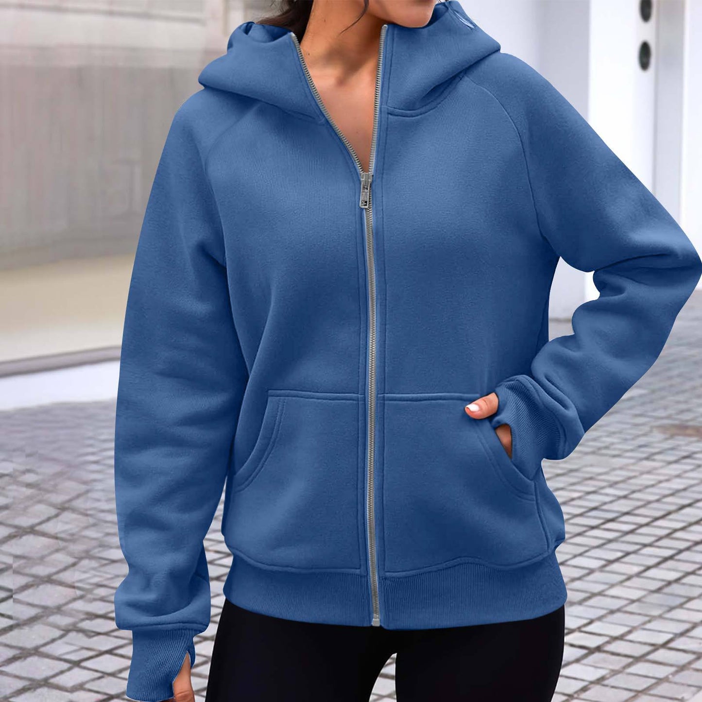 Leila | Effortless and trendy winter garment