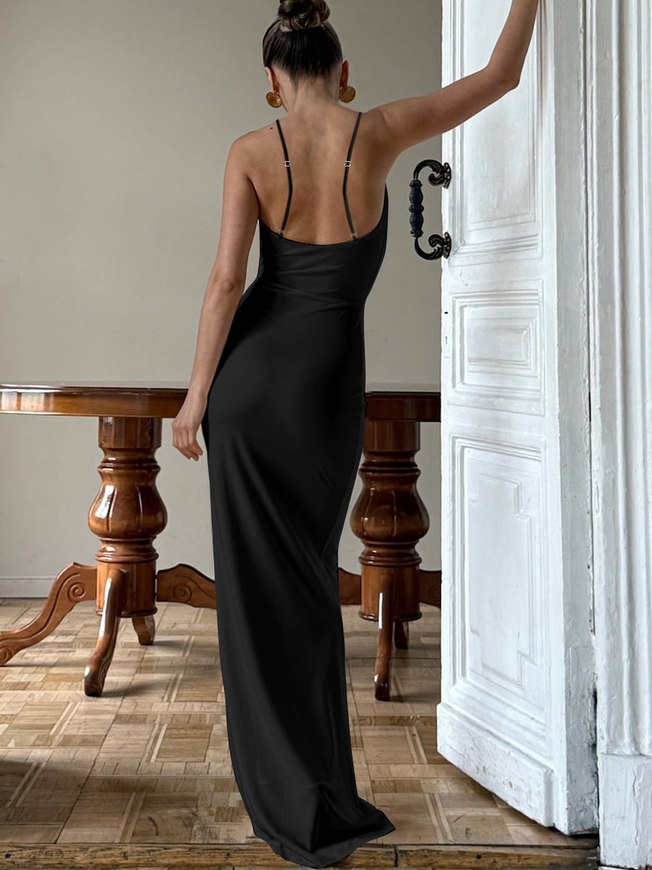 Backless Temperament Hollow Halter Dress