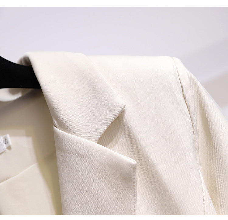 Nayeli | Elegant and versatile winter garment