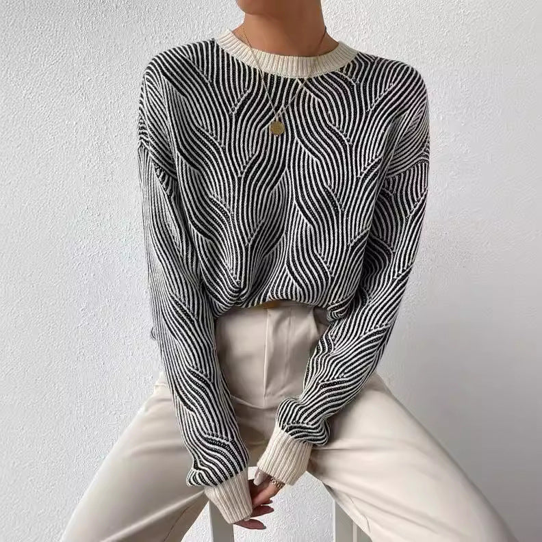 Karen | Monochrome waves knit sweater