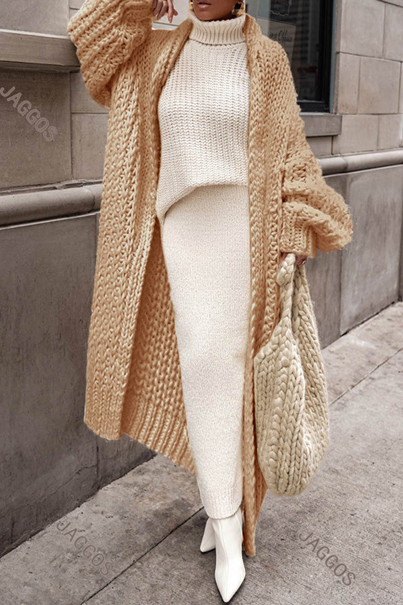 Lara | Openwork chunky knit cardigan
