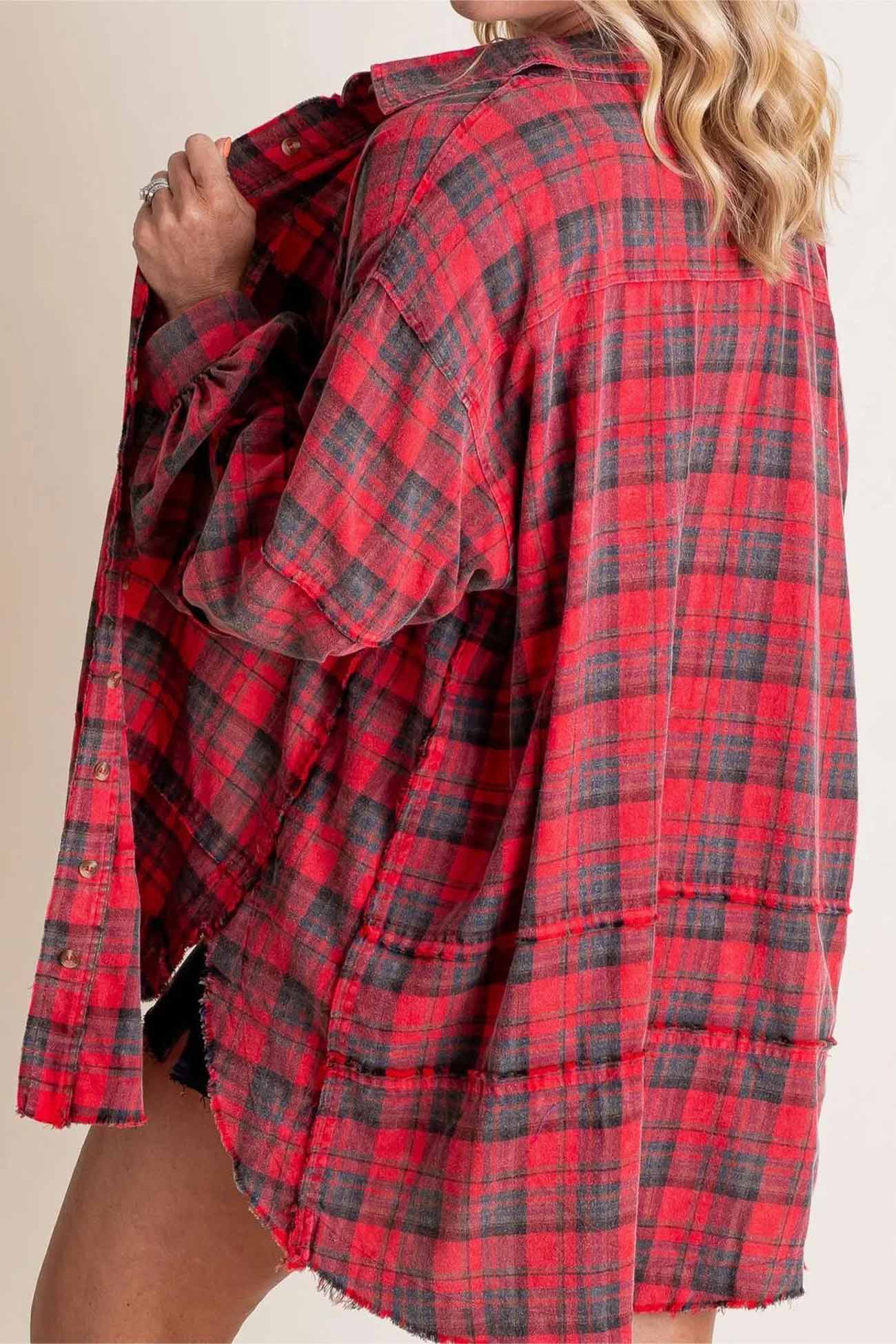 Vanja | Checked blouse with button placket, fringes and slit hem