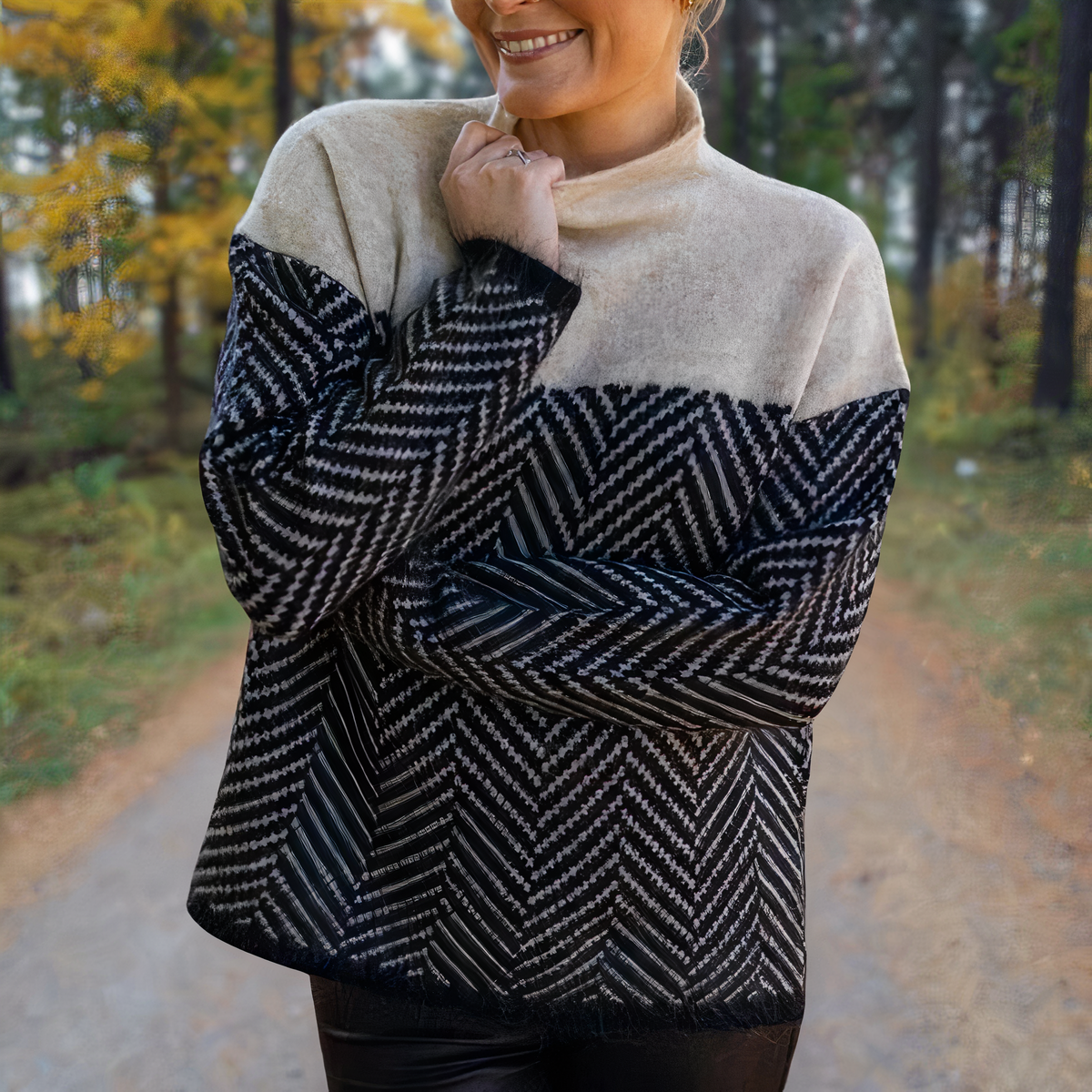 Evelyn | Turtleneck sweater in a contrasting color