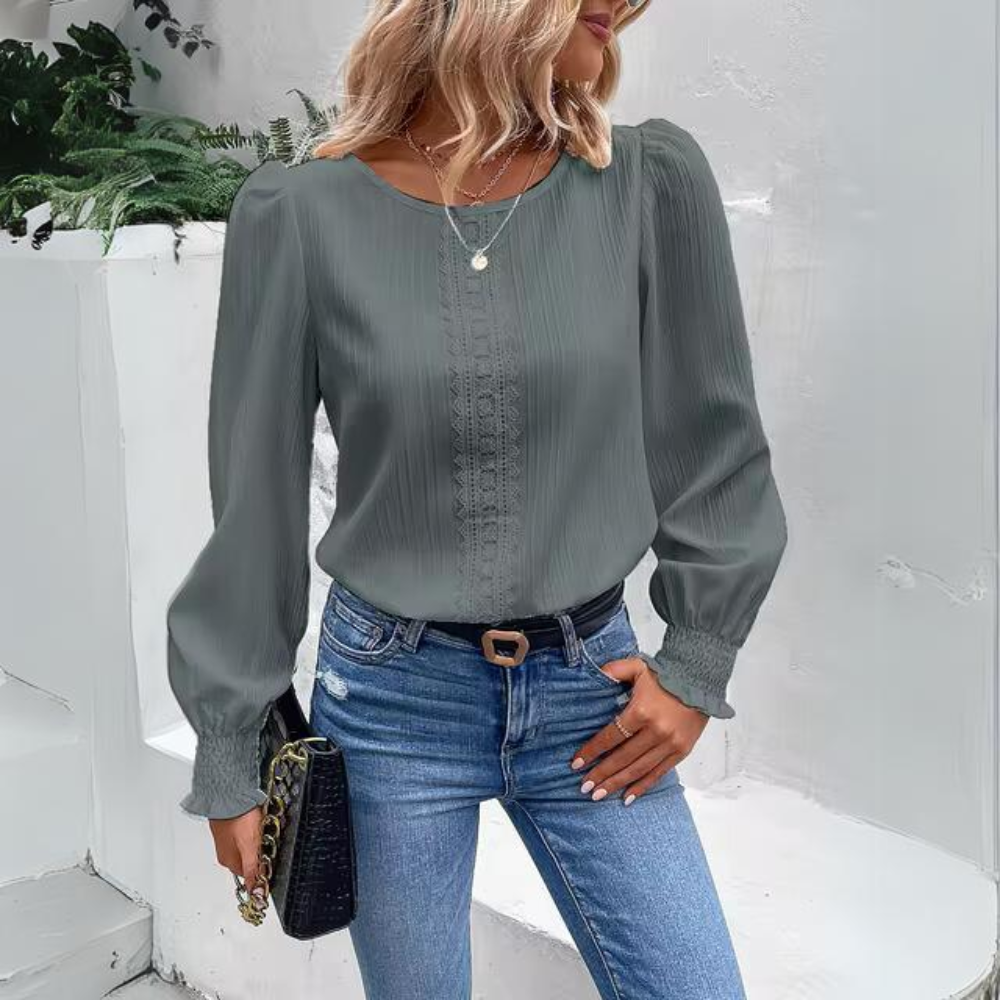 Norma | Casual blouse with sleeves