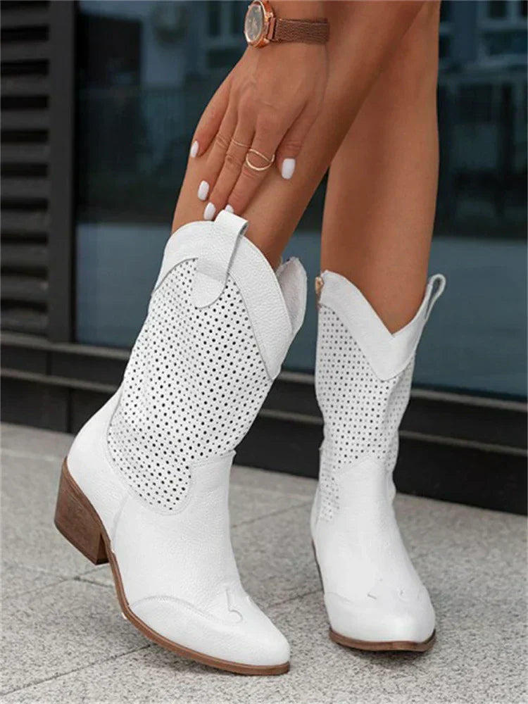 Penélope | Elegant and detailed support boots