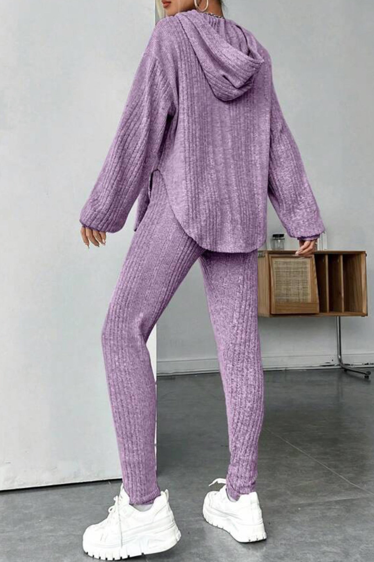 Olga | Hoodie leggings set with a ribbed vent and curved hem
