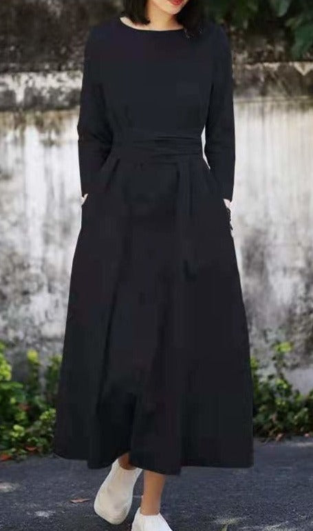Paulina | Tailored and elegant winter dress
