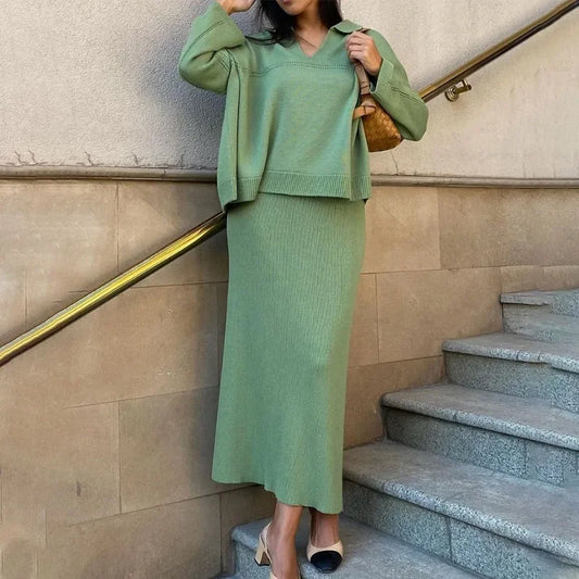 Ramona | Knitted set consisting of a loose sweater and long skirt