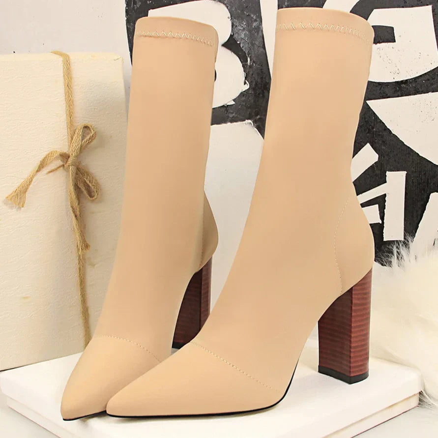 Patricia | High heel ankle boots with pointed toe