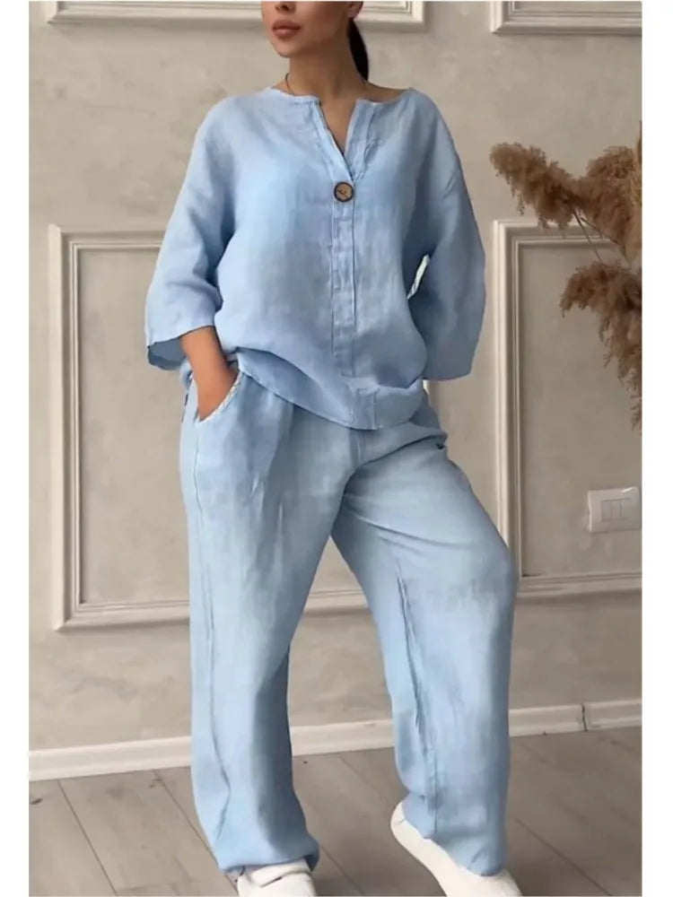 Soraya | Casual set - V-neck top and trousers