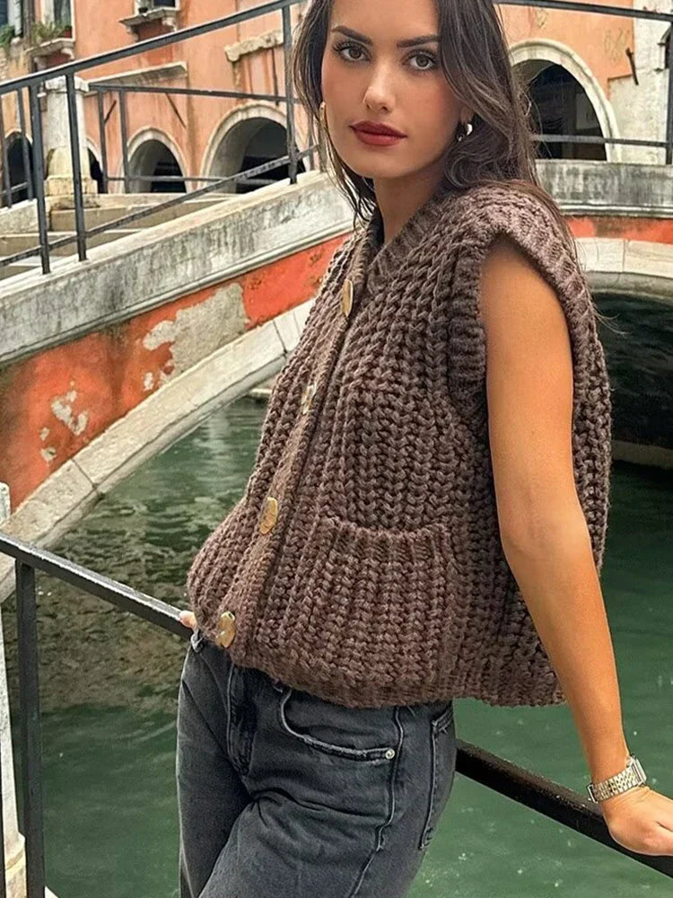 Teresa | Modern, thick and warm women's vest