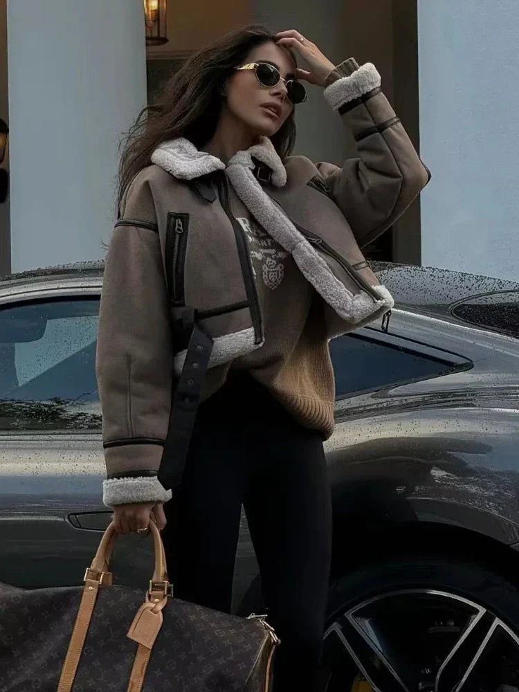Camila | Warm women's lambskin jacket with belt