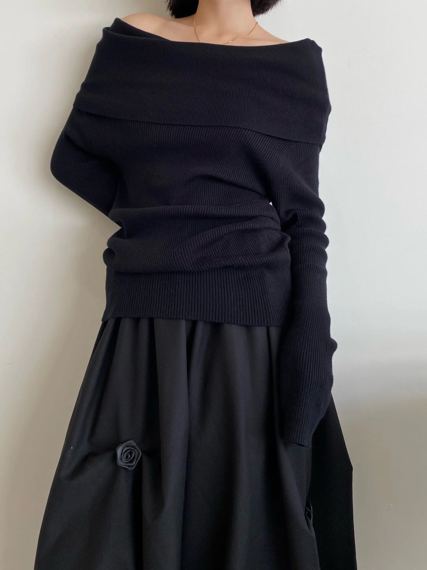 Elin | Off-the-shoulder sweater for women