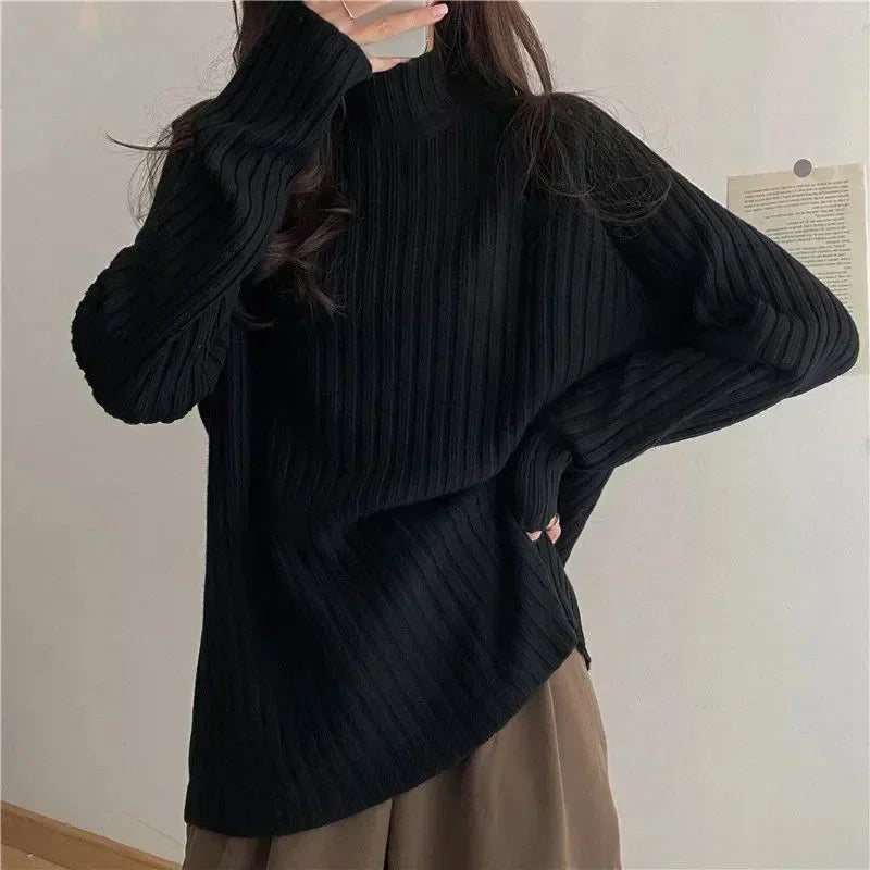 Renee | Women's sweater with a stand-up collar and long sleeves