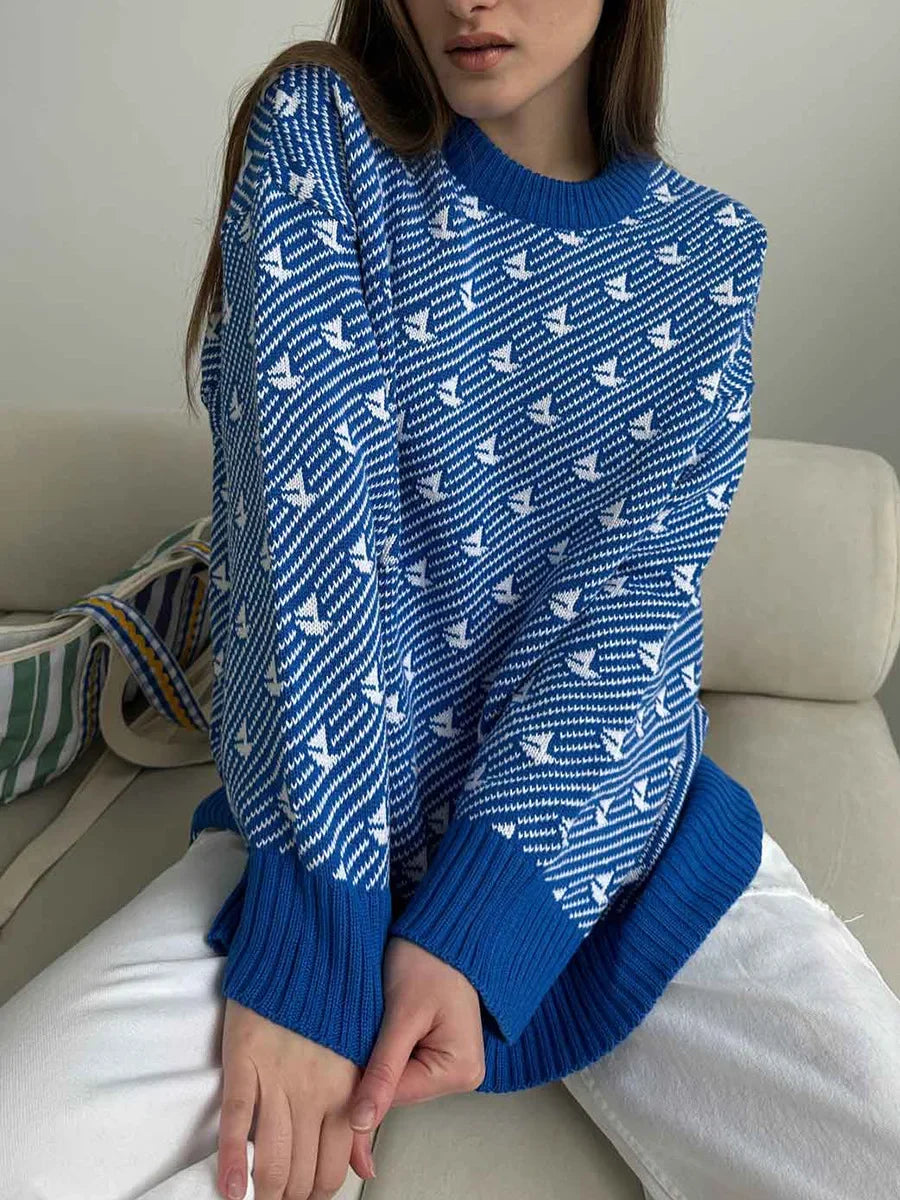 Selena | Women's knitted sweater with an elegant print