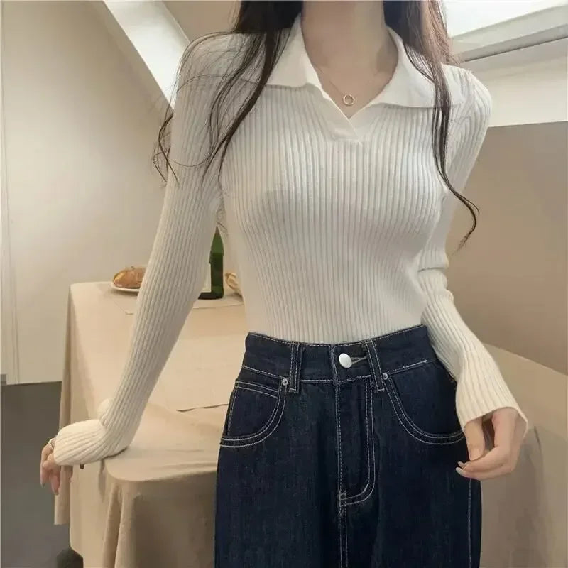 Camila | Women's knitted turtleneck sweater with long sleeves