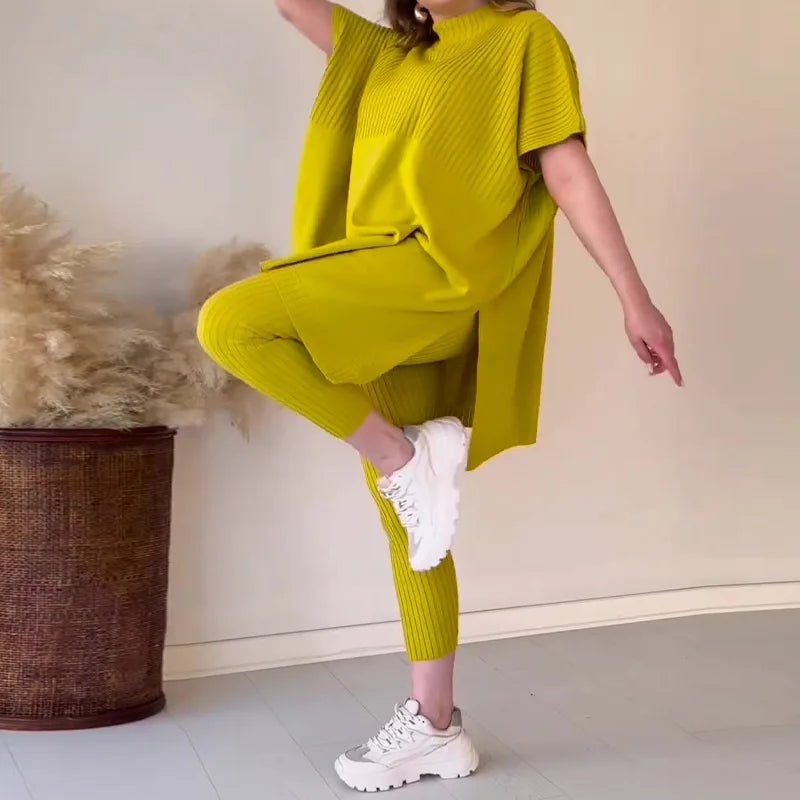 Yolaina | Softly knitted in two parts