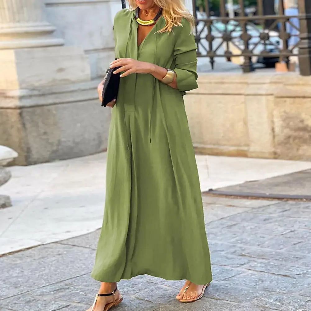 Nuria® | Women's V-neck swing dress