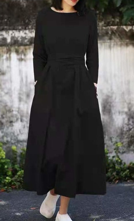 Paulina | Tailored and elegant winter dress