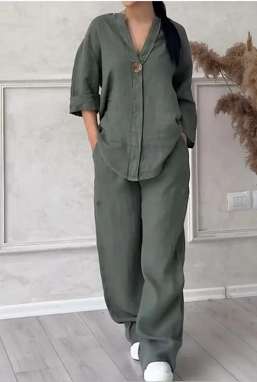 Soraya | Casual set - V-neck top and trousers