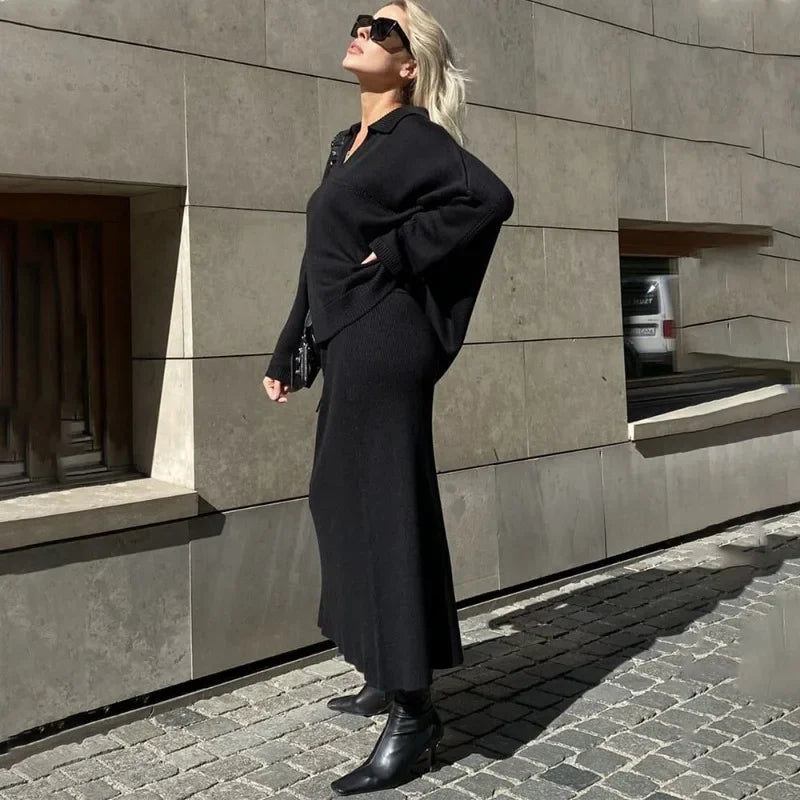 Ramona | Knitted set consisting of a loose sweater and long skirt