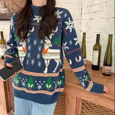 Kristin | Warm women's knitted sweater with a Christmas print and a crew neck