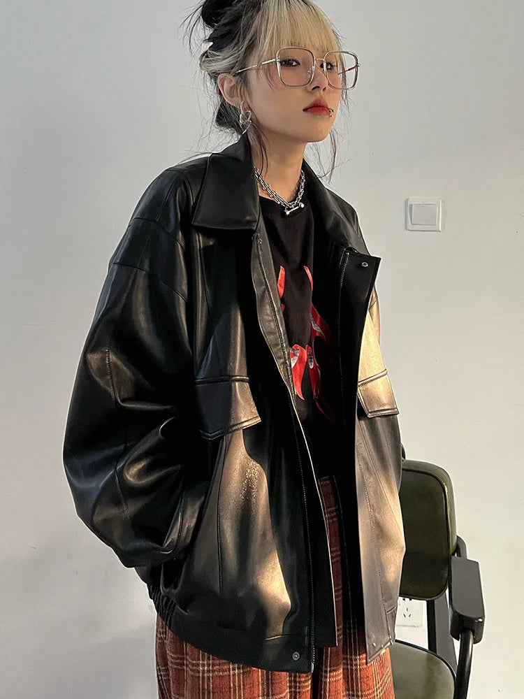 Marina | Versatile leather jacket for women