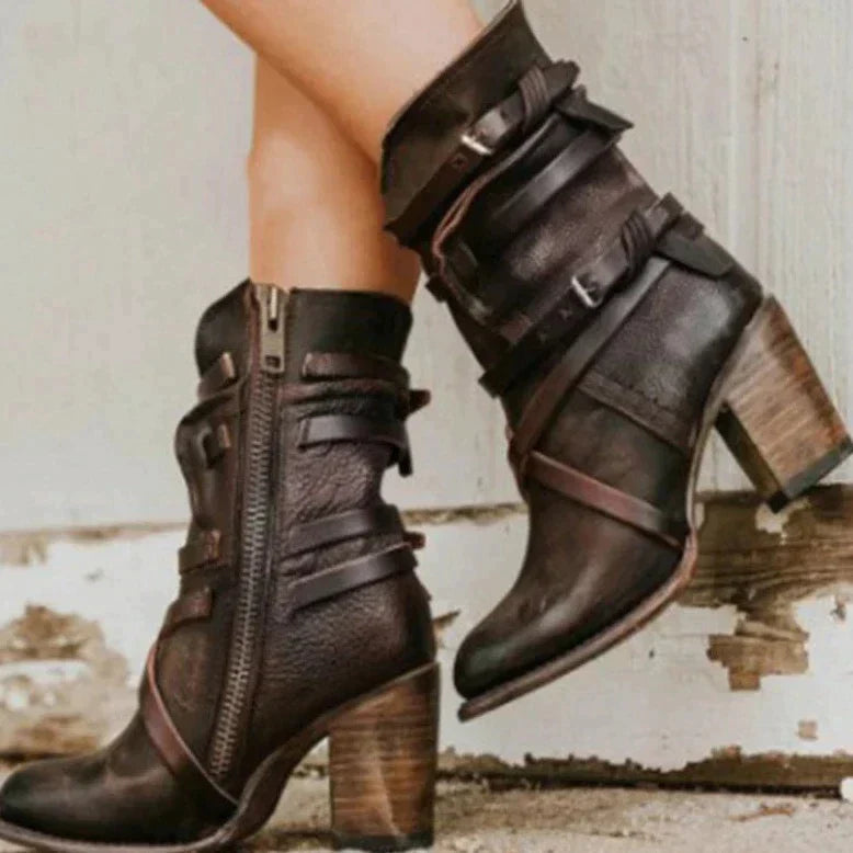 Fabiola | Timeless and supportive orthopedic boots