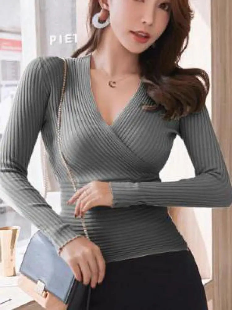 Elsa | Mareike slim-fit V-neck sweater for women