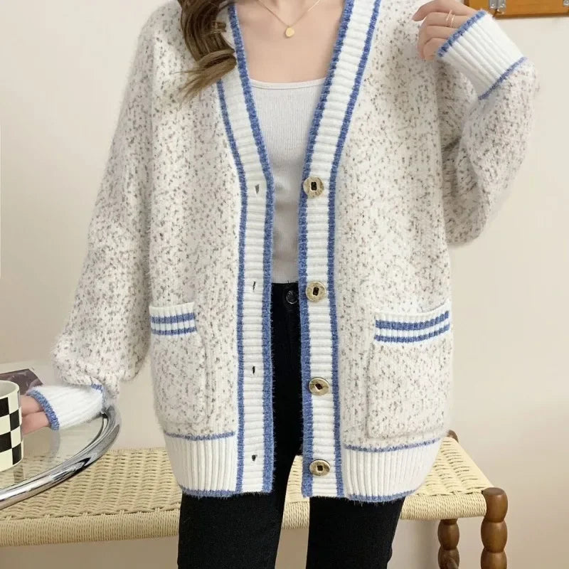 Nicolasa | Elegant and versatile winter cardigan
