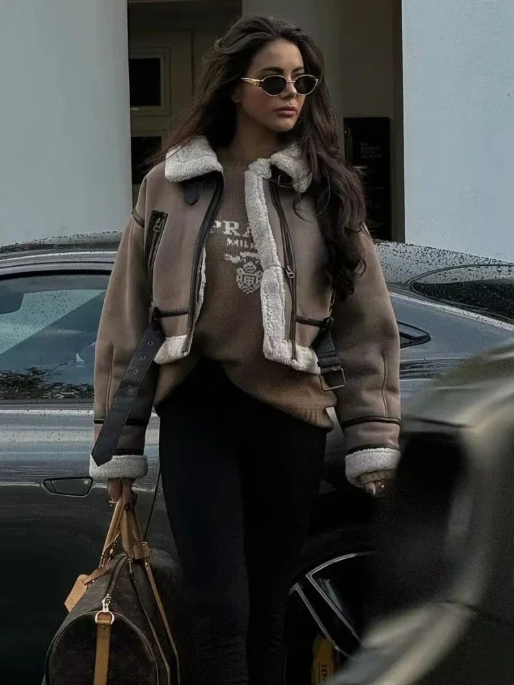 Camila | Warm women's lambskin jacket with belt