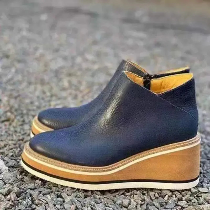 Cristina | Durable and supportive orthopedic boots