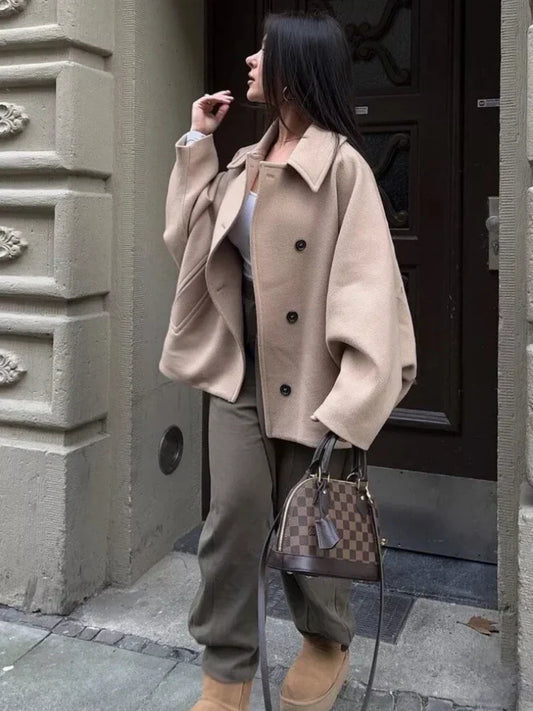 Caridad | Warm women's jacket with lapels and pockets
