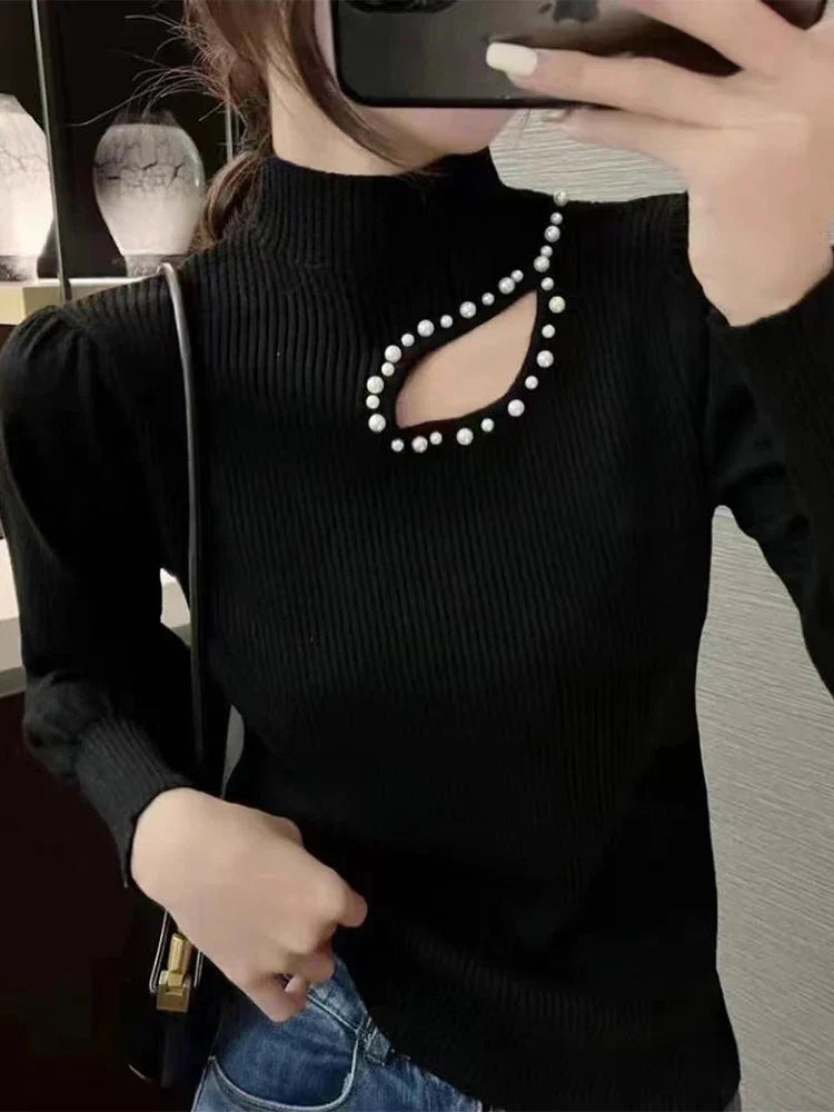 Birgit | Thin turtleneck sweater with pearls