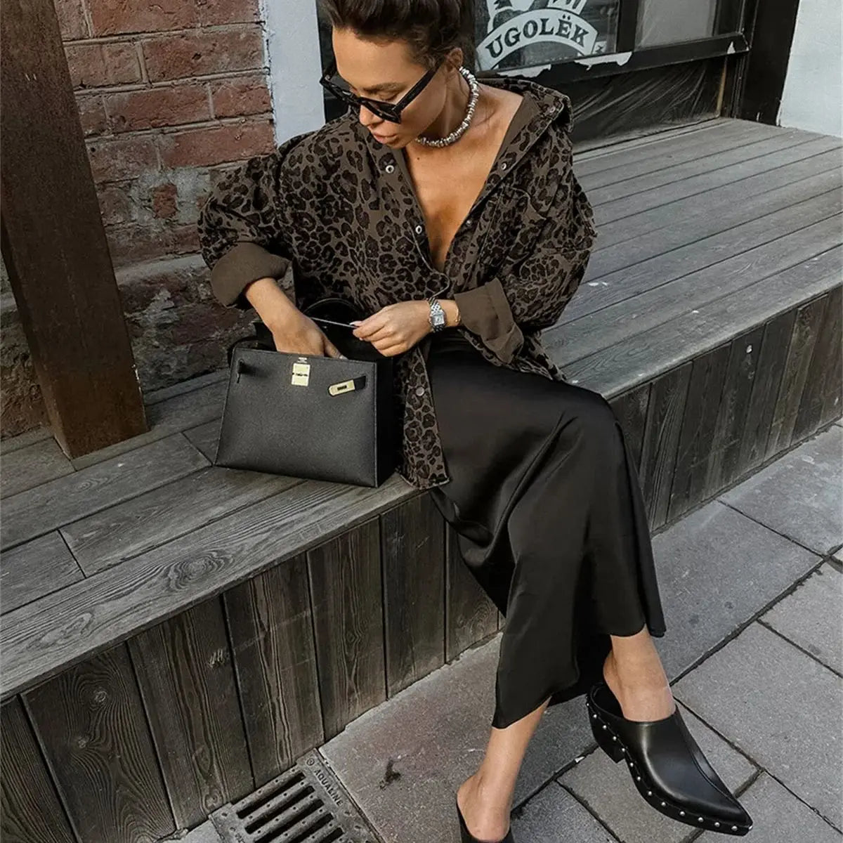 Rocio | Modern long-sleeved top for women