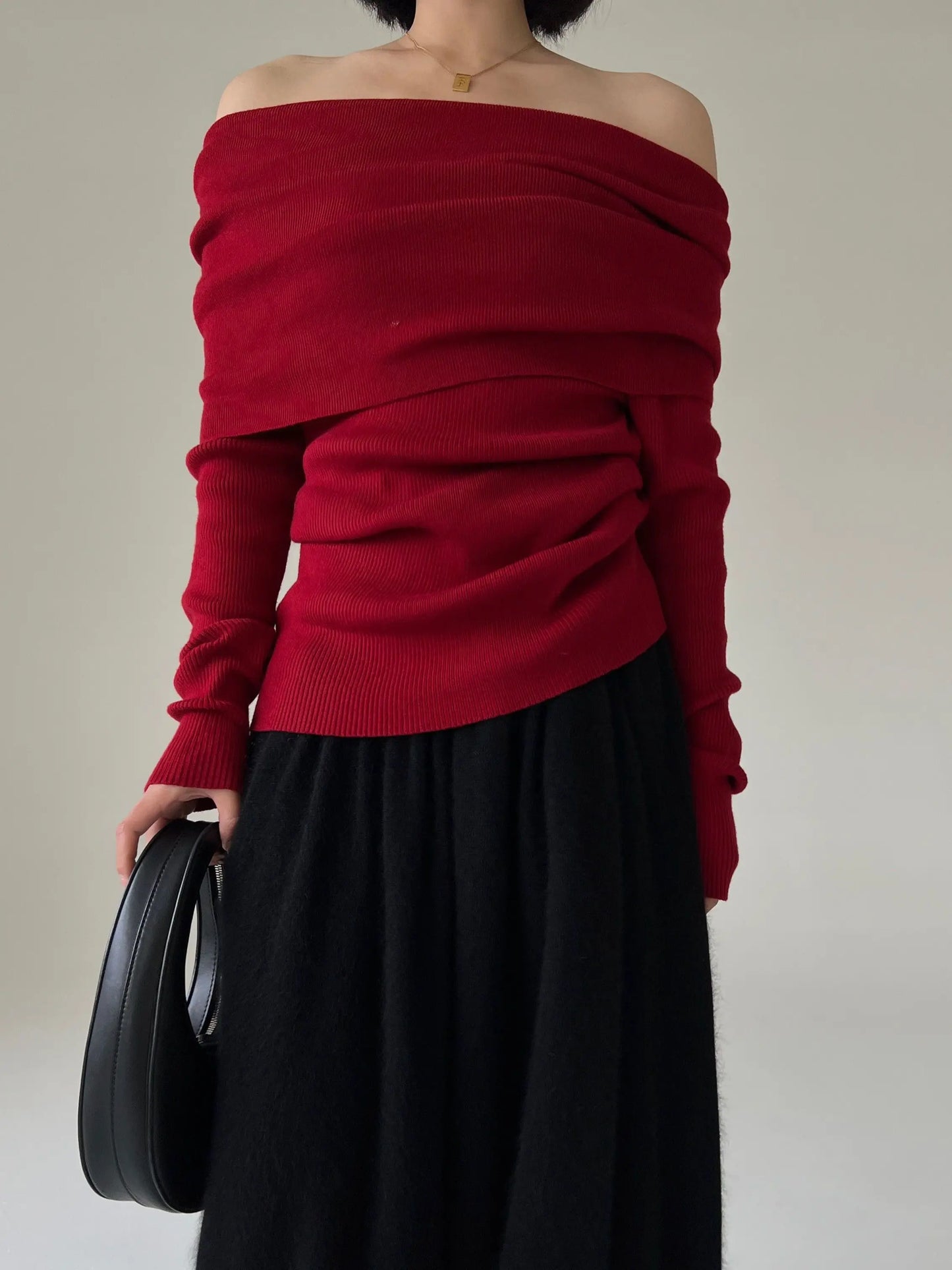 Elin | Off-the-shoulder sweater for women