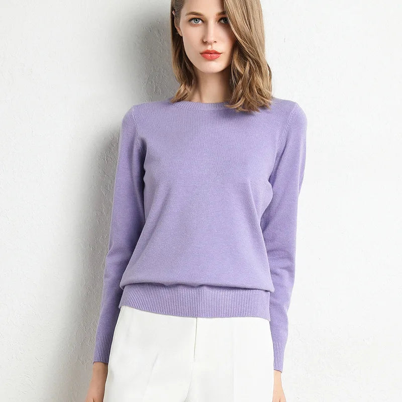 Claudine | Pullover with a slit neckline