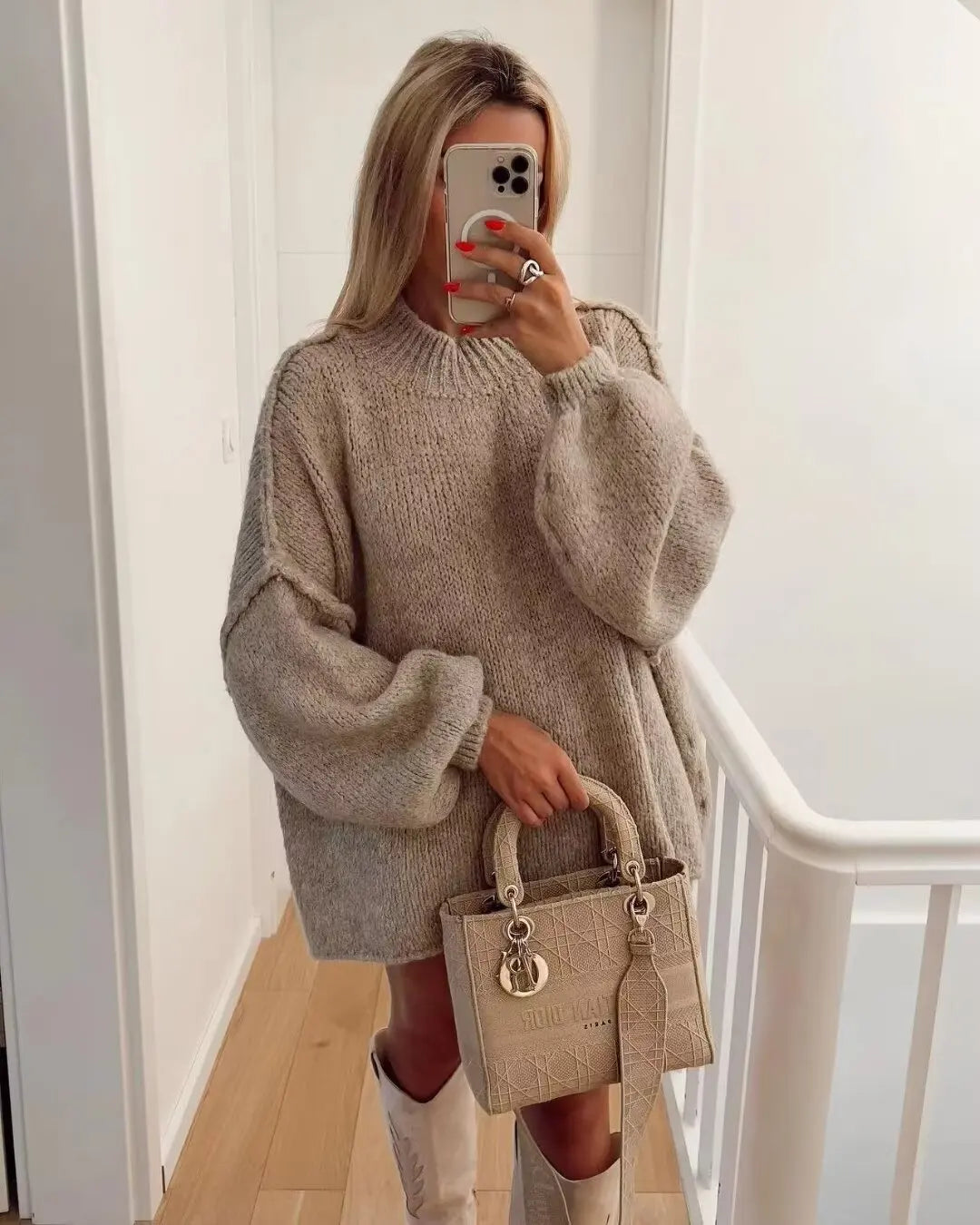 Lucía | Women's crew neck sweater