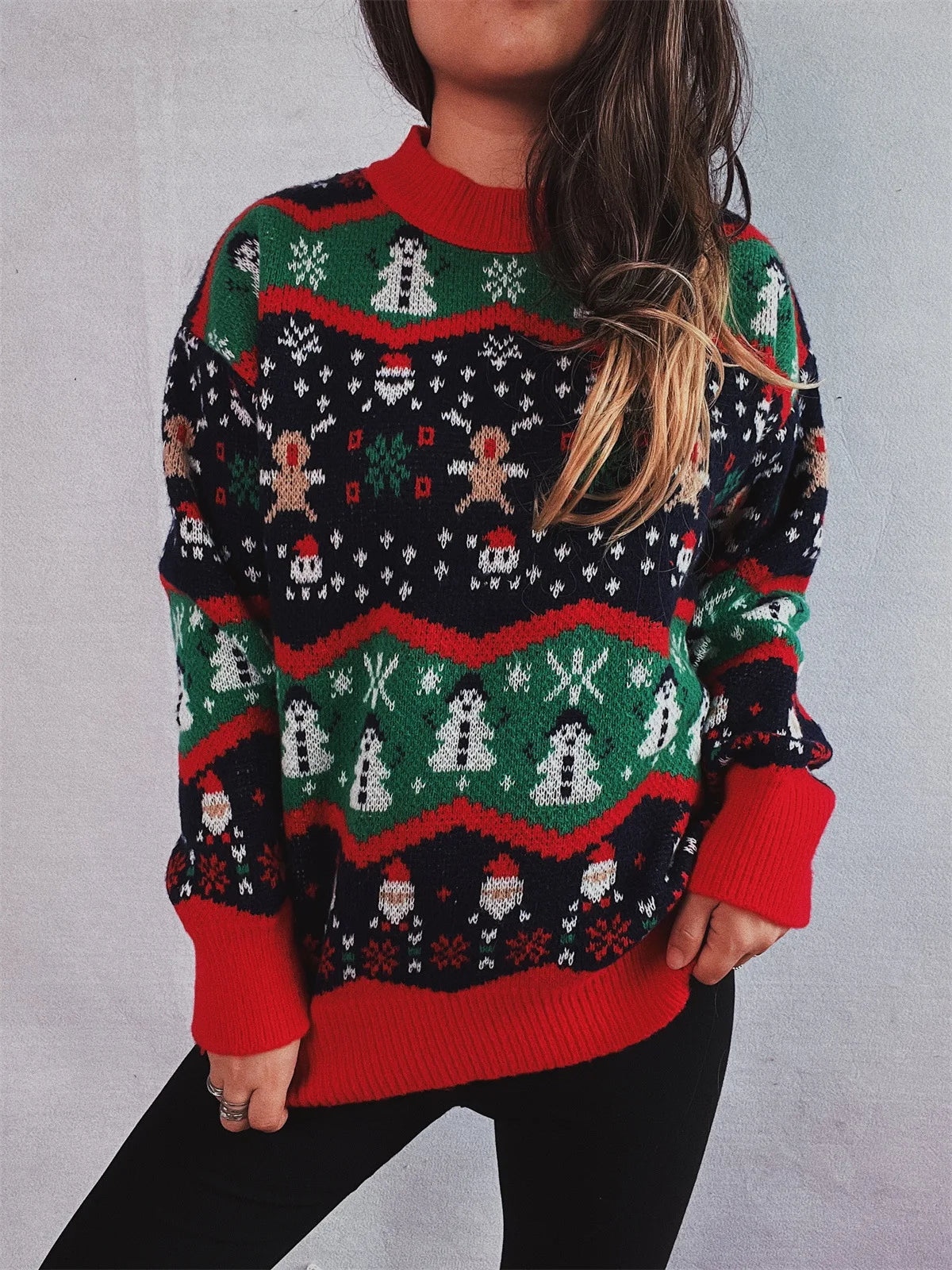 Julia | Oversized crew neck knitted sweater with Christmas print for women