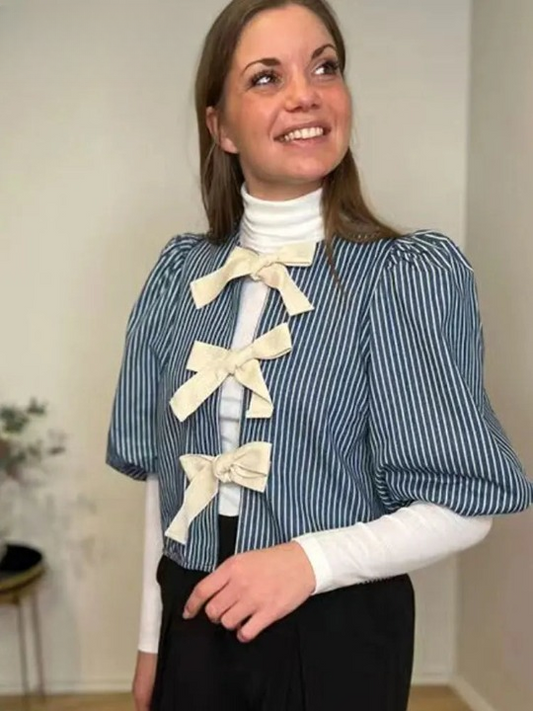 Josefina | Versatile and cute spring blouse