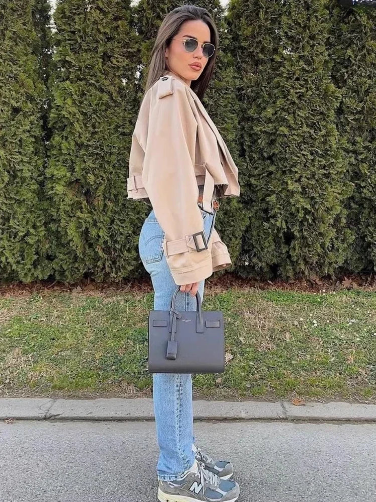 Gloria | Stylish short jacket with belt