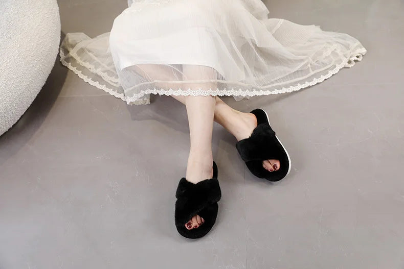 Mara® | Women's fluffy cross-strap slippers