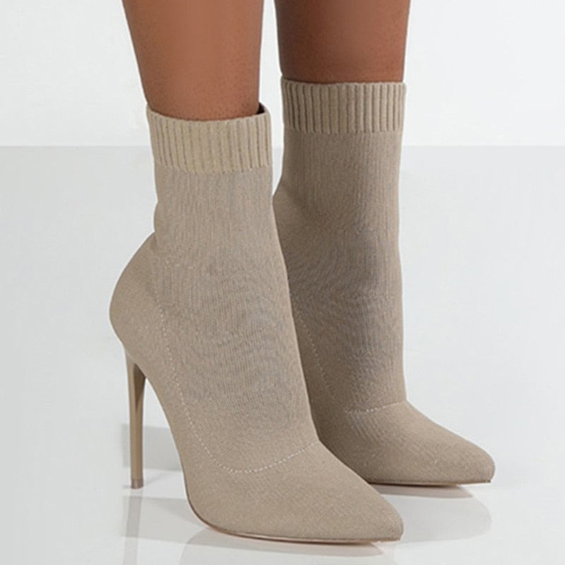 Abigail | Versatile and supportive orthopedic boots.