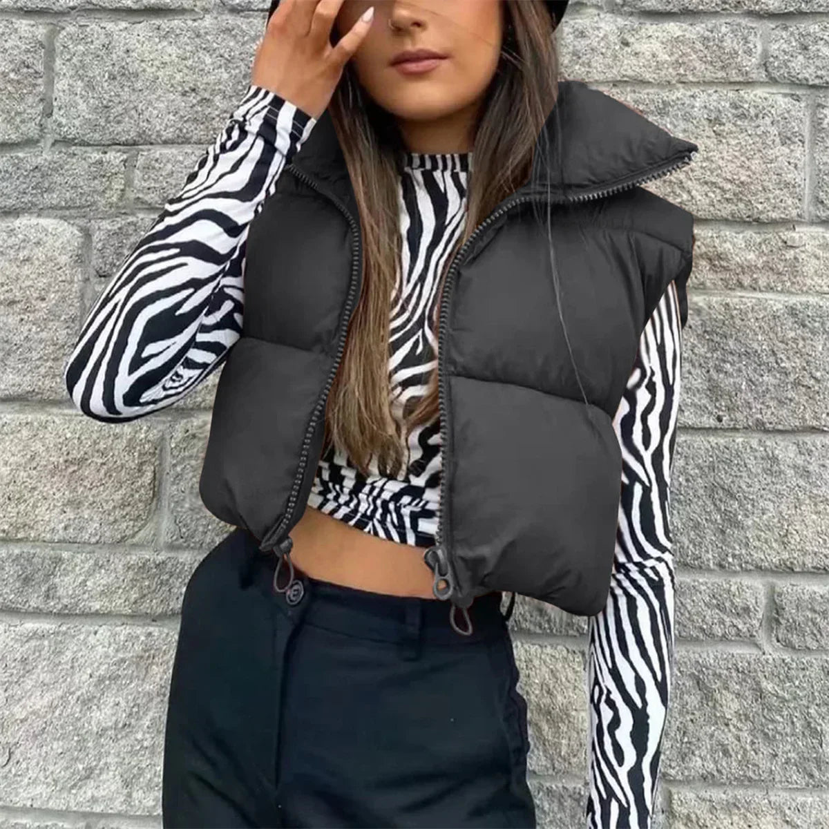 Erika | Short down vest for women with a high collar