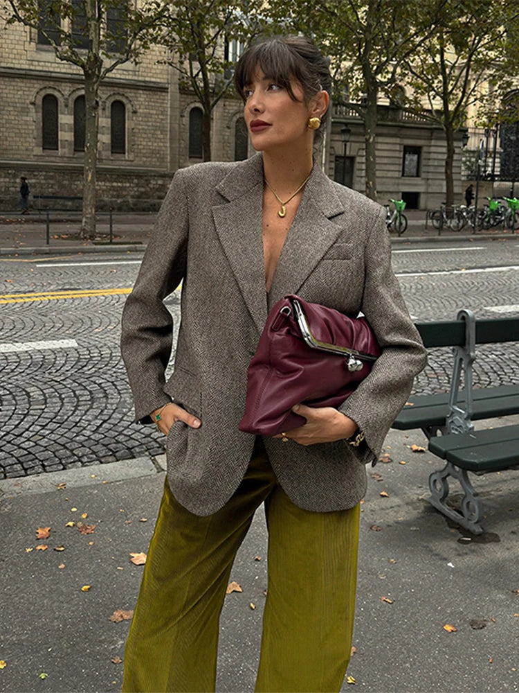 Ursula | Modern women's blazer with lapel collar