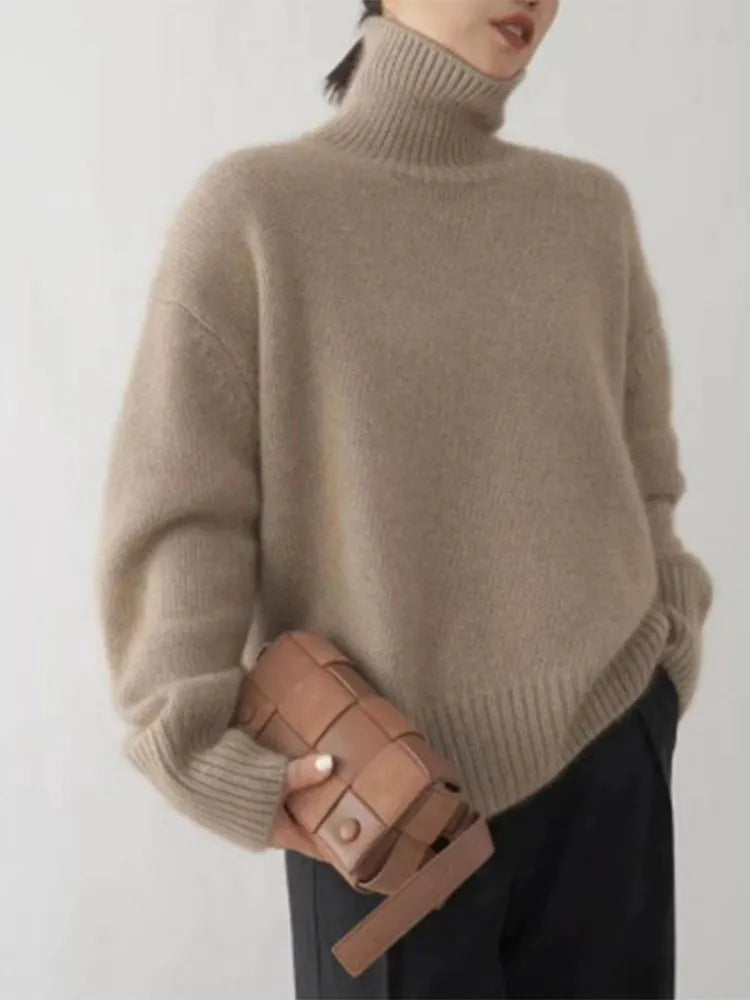 Yasmina | Cozy knit turtleneck sweater
