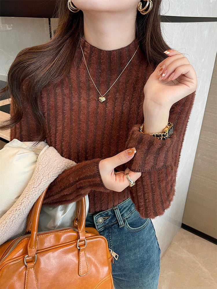 Avelina | Thick and warm turtleneck sweater for women